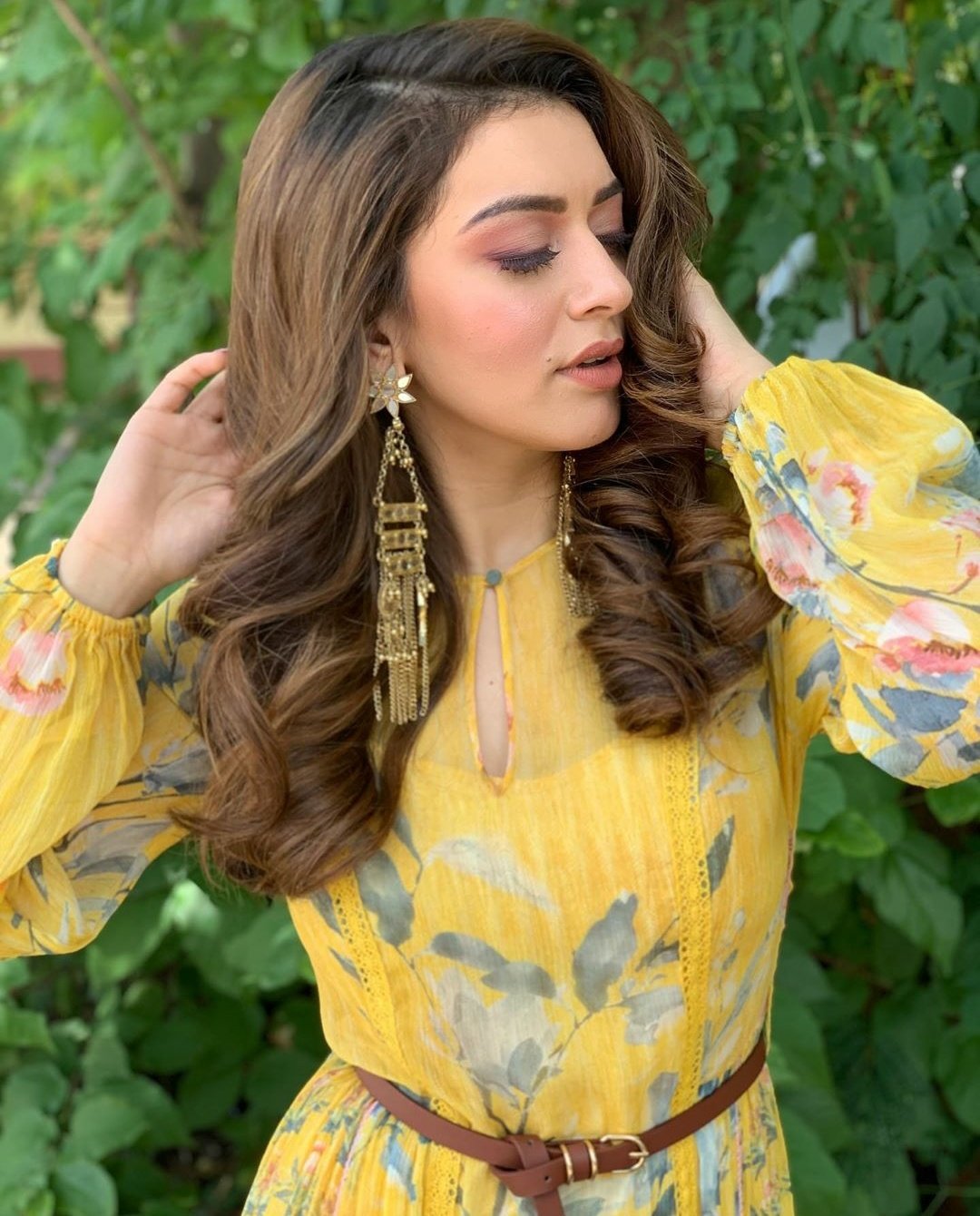 Hansika Motwani Latest Gorgeous Clicks In Yellow