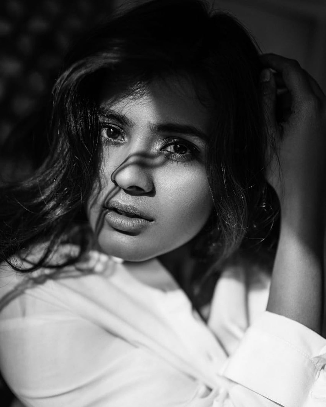 Hebah Patel Hot Black And White Photoshoot