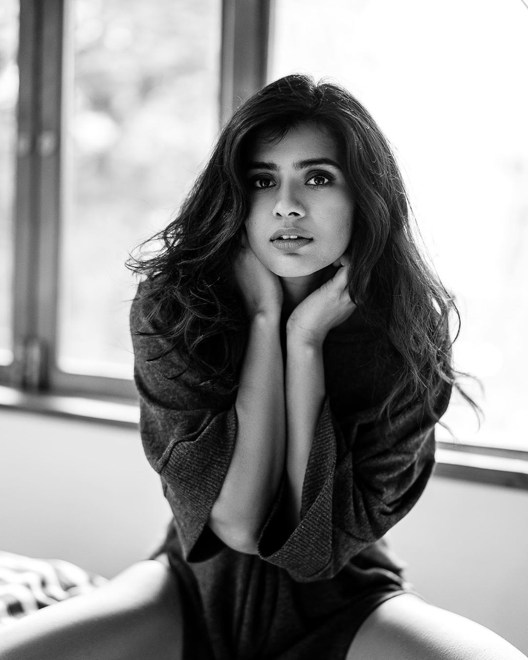 Hebah Patel Latest Hot Black And White Shoot