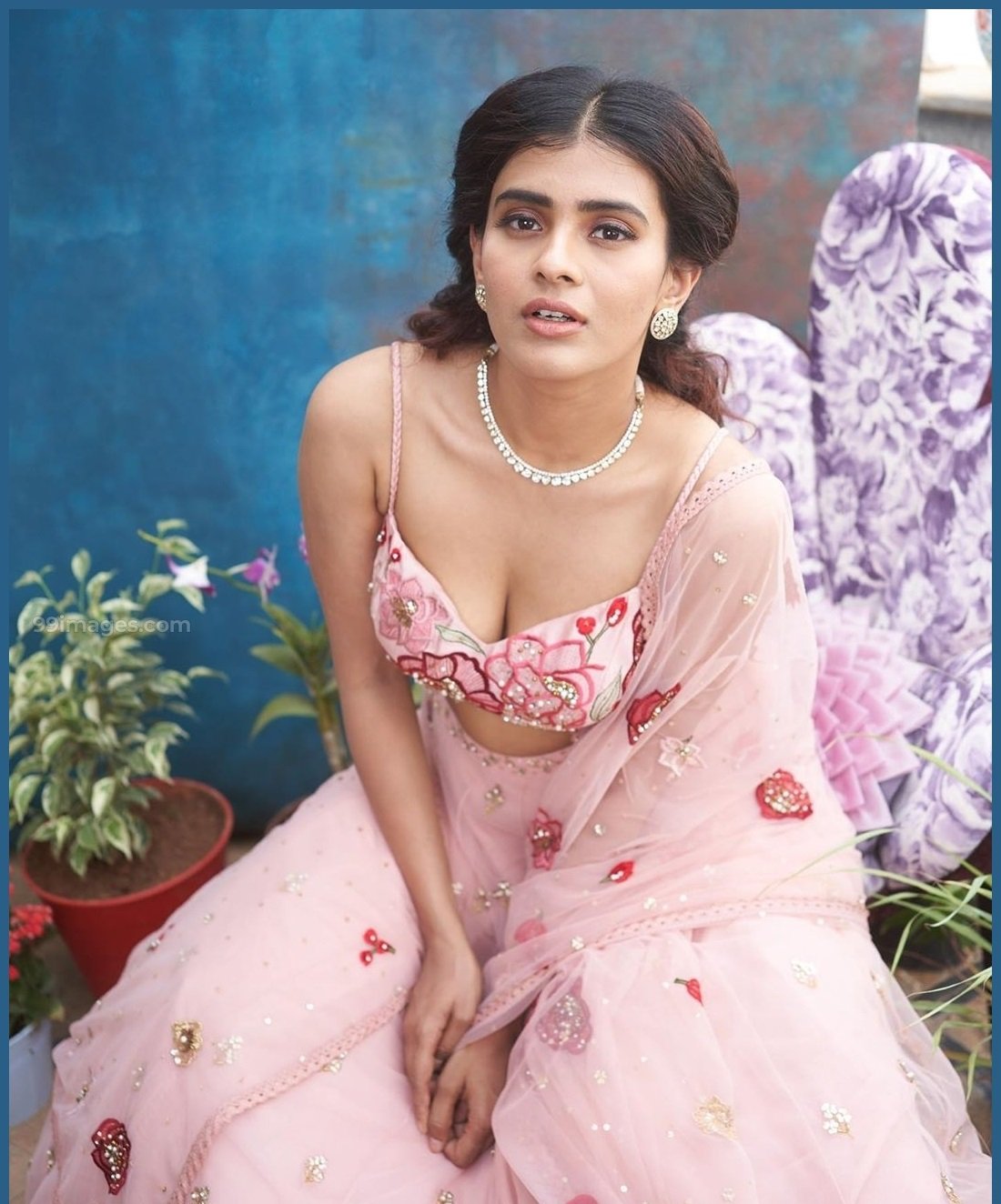 Hebah Patel Oozing Hotness To Next Level