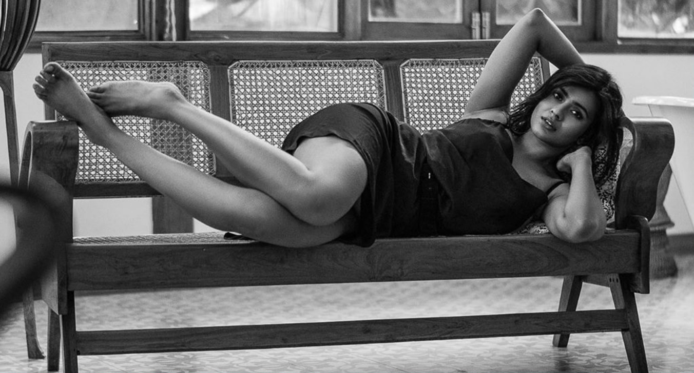Hebah Patel Smoking Hot Black And White Photoshoot Stills