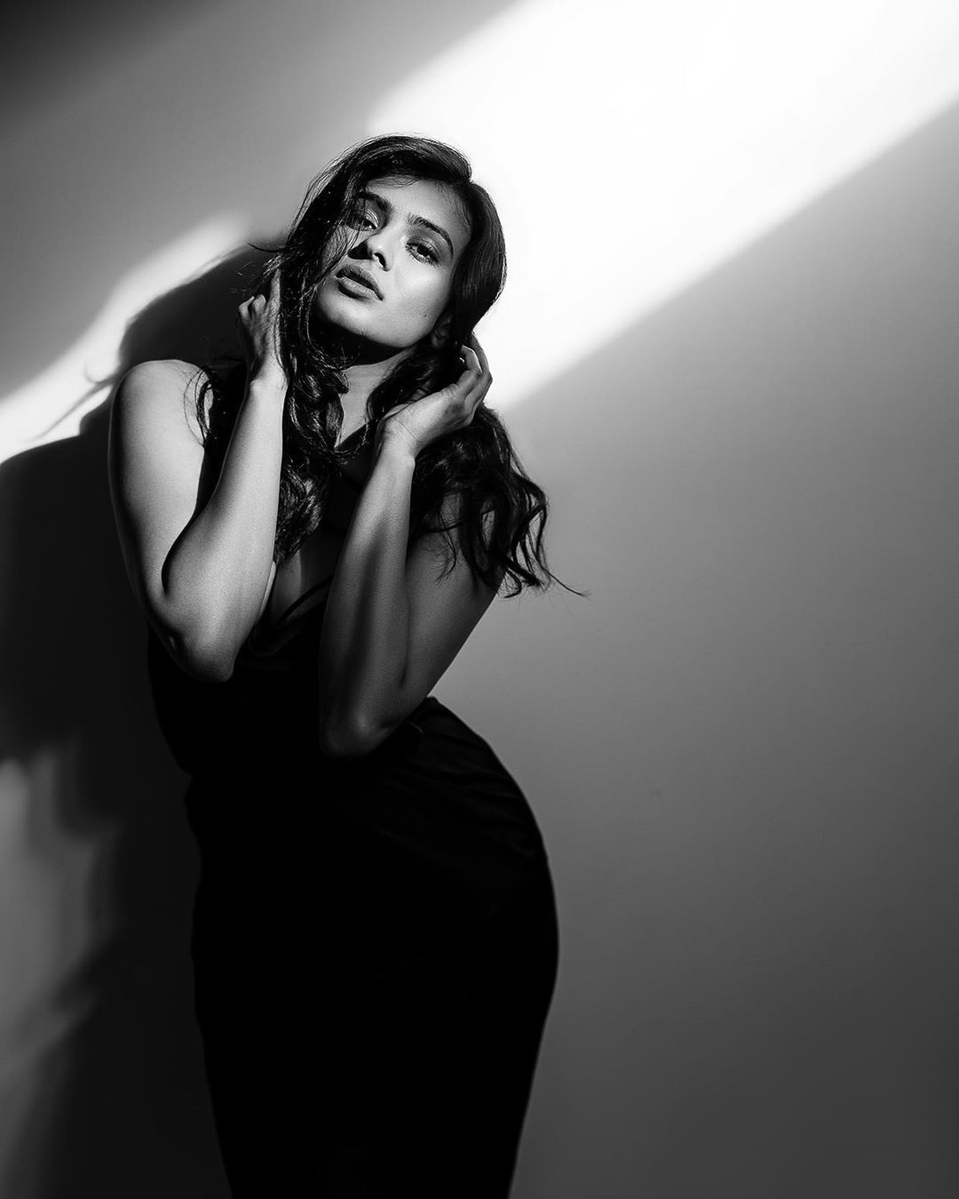 Hebah Patel Smoking Hot Black And White Photoshoot Stills
