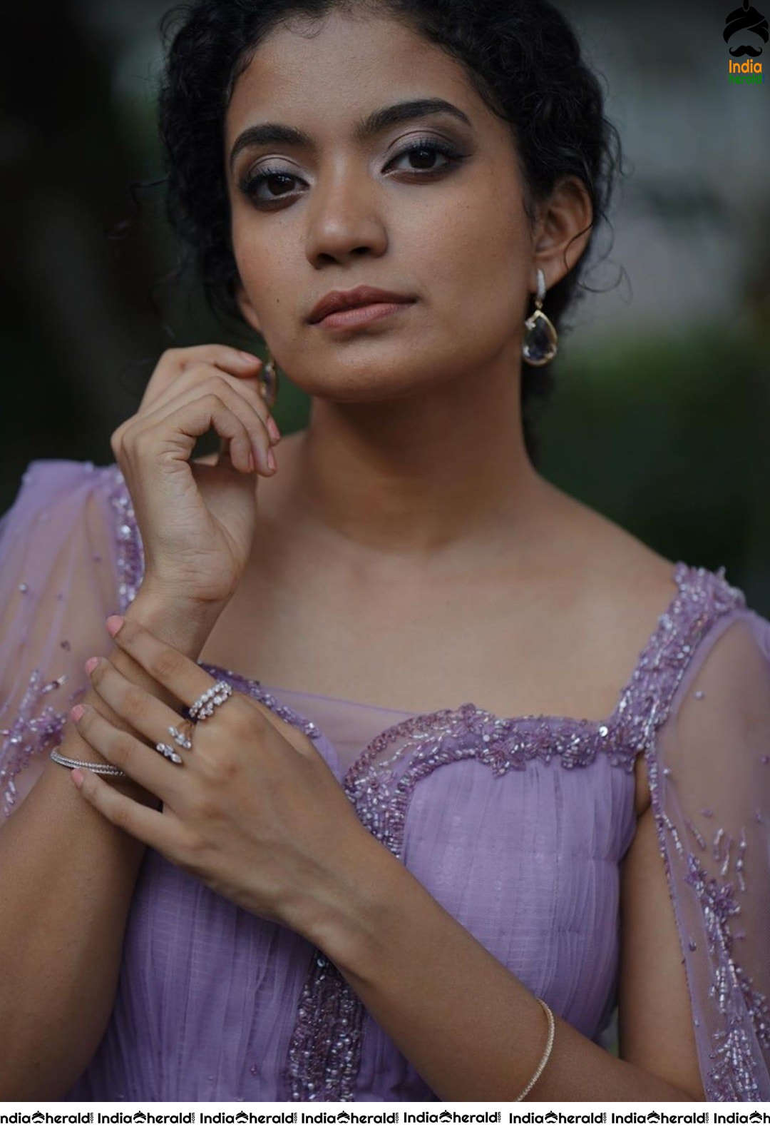 Helen fame AnnaBen for Vanitha Awards 2020