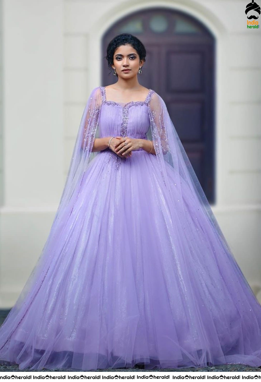 Helen fame AnnaBen for Vanitha Awards 2020