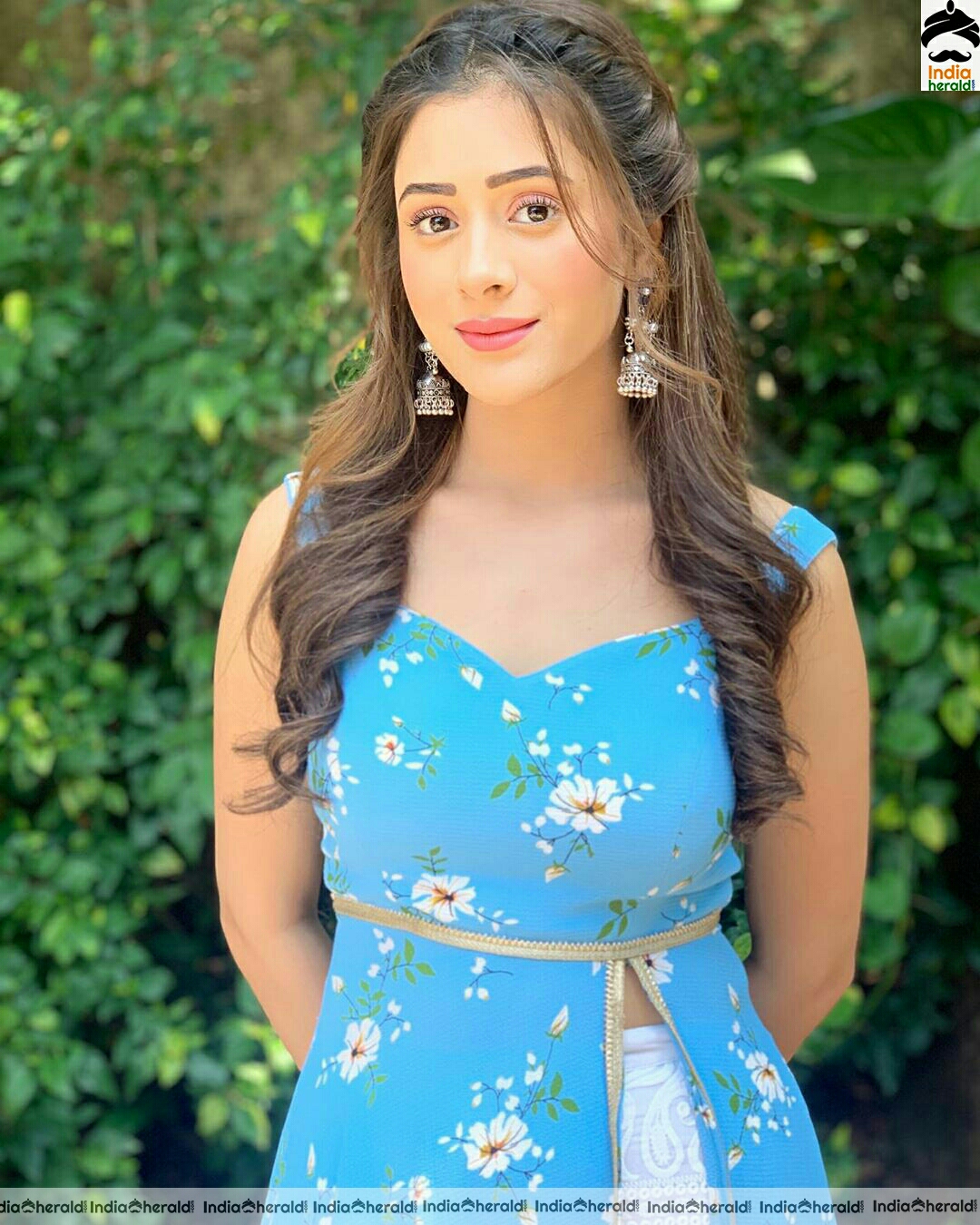 Hiba Nawab Cute Blue Dress Stills