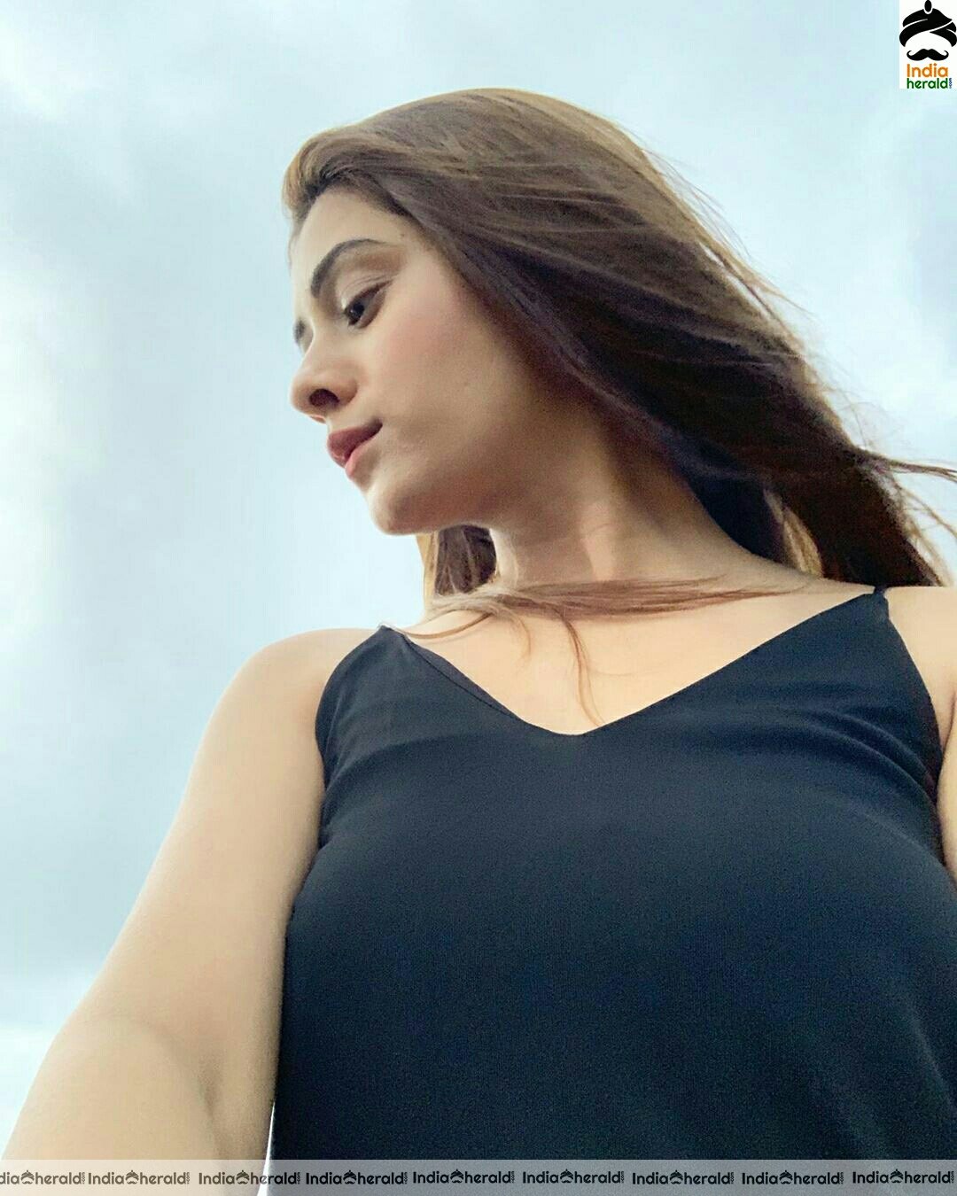 Hiba Nawab Hot And Cute photo Stills