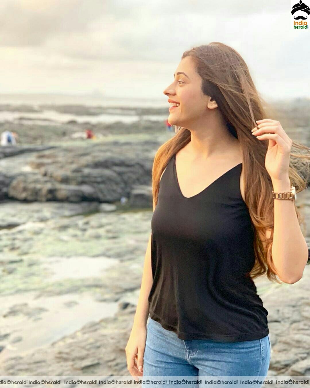 Hiba Nawab Hot And Cute photo Stills