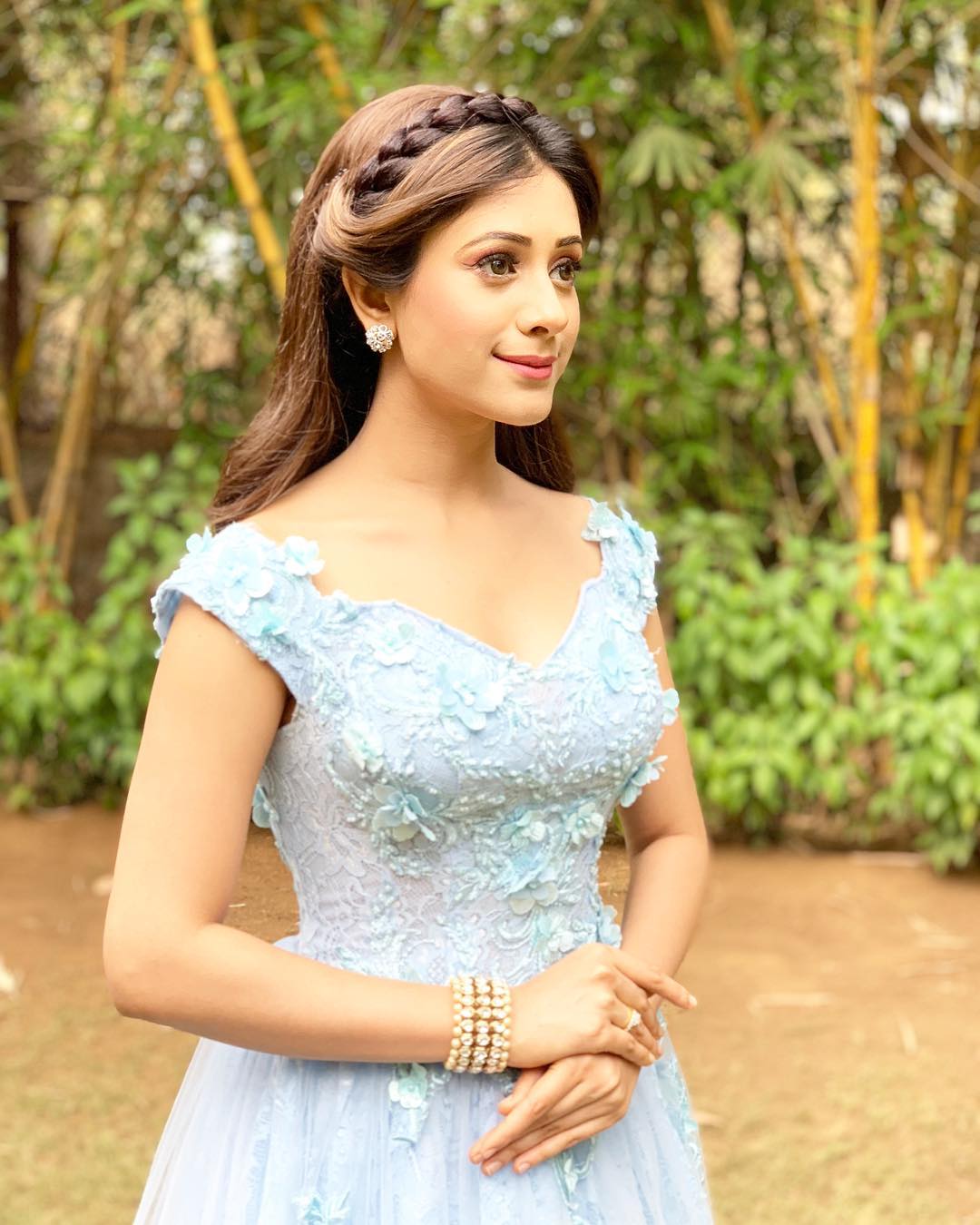 Hiba Nawab Hot In Blue Frock Dress