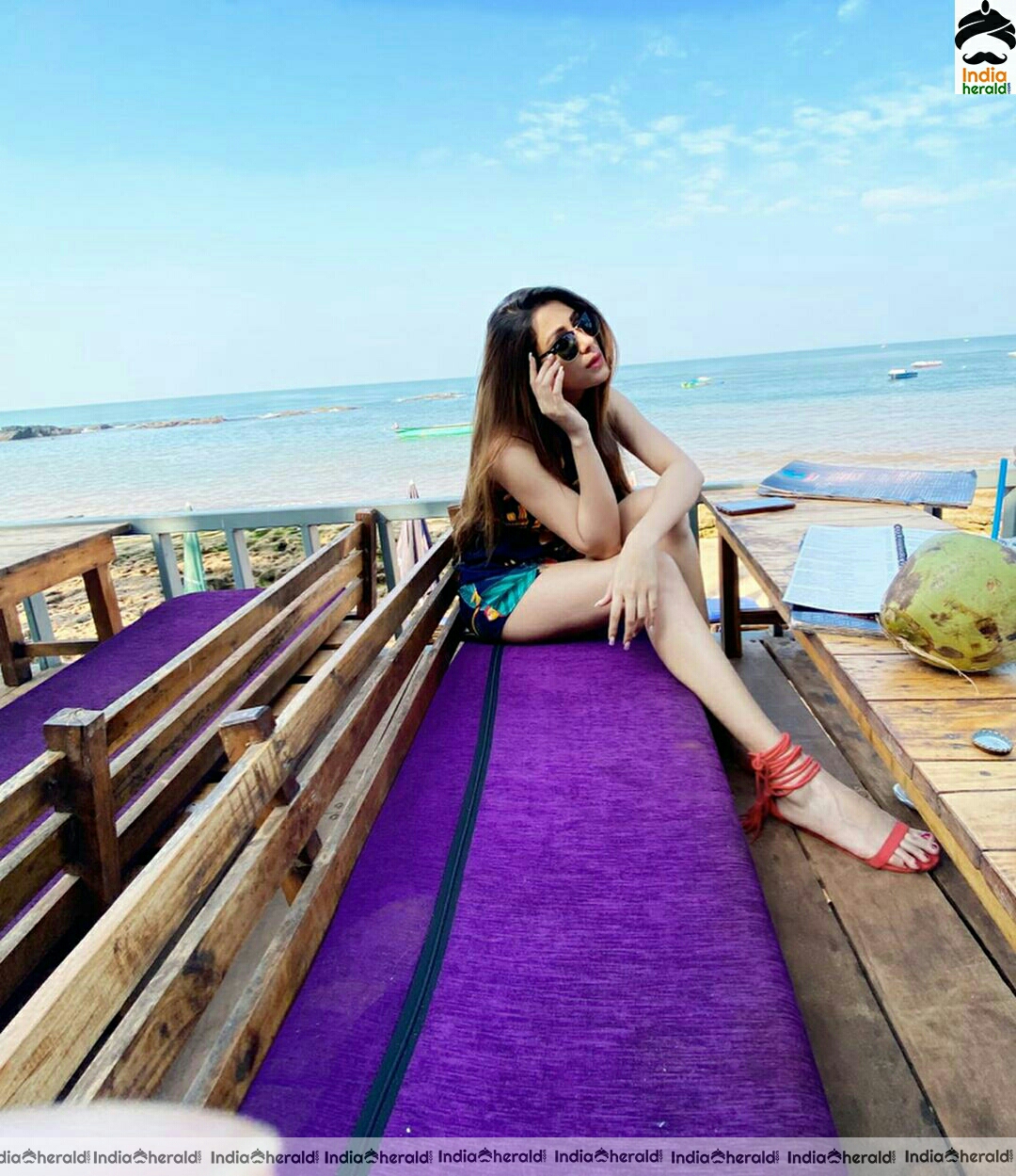 Hiba Nawab Hot Thigh Exposing Photo stills