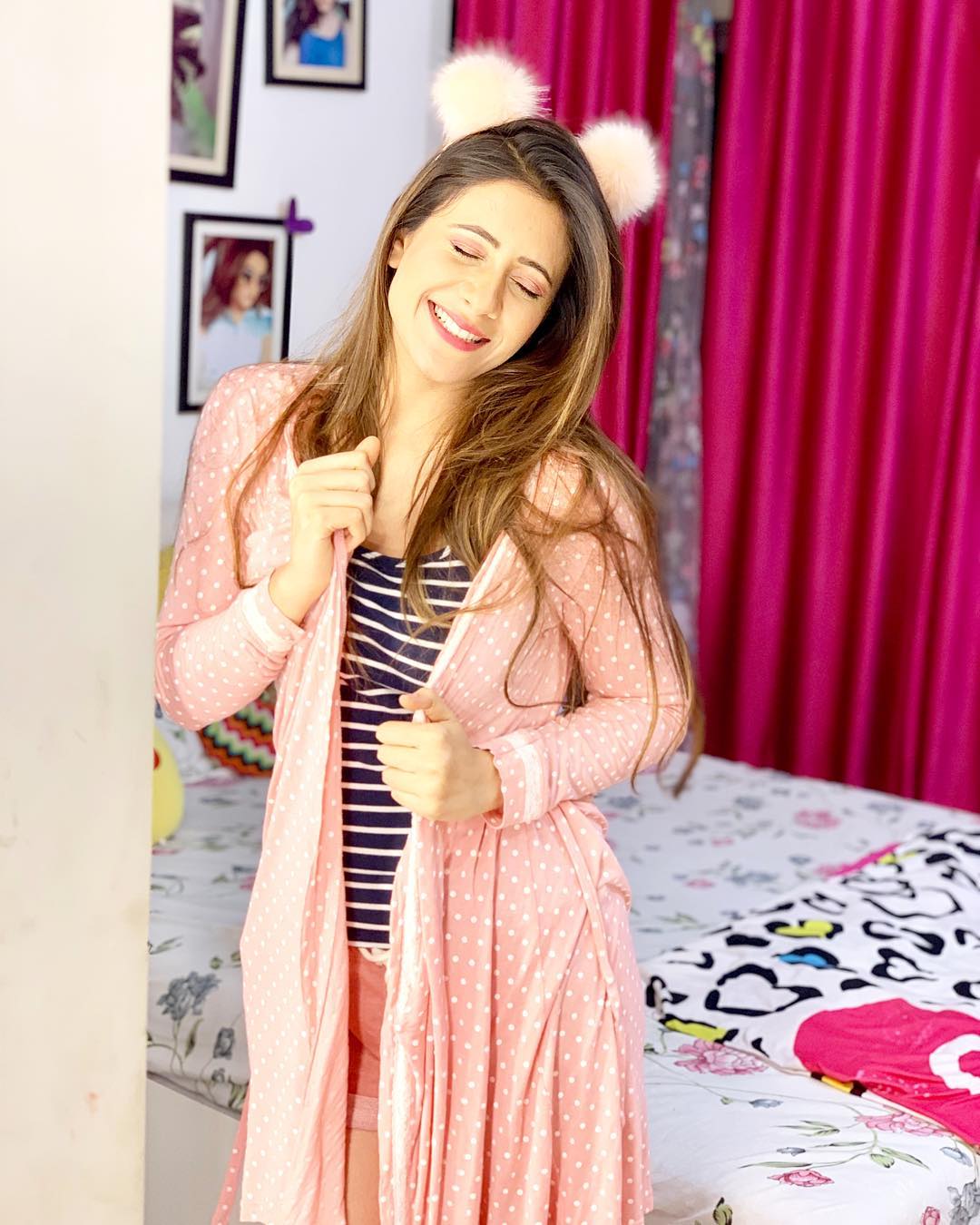 Hiba Nawab Latest Cute Photos
