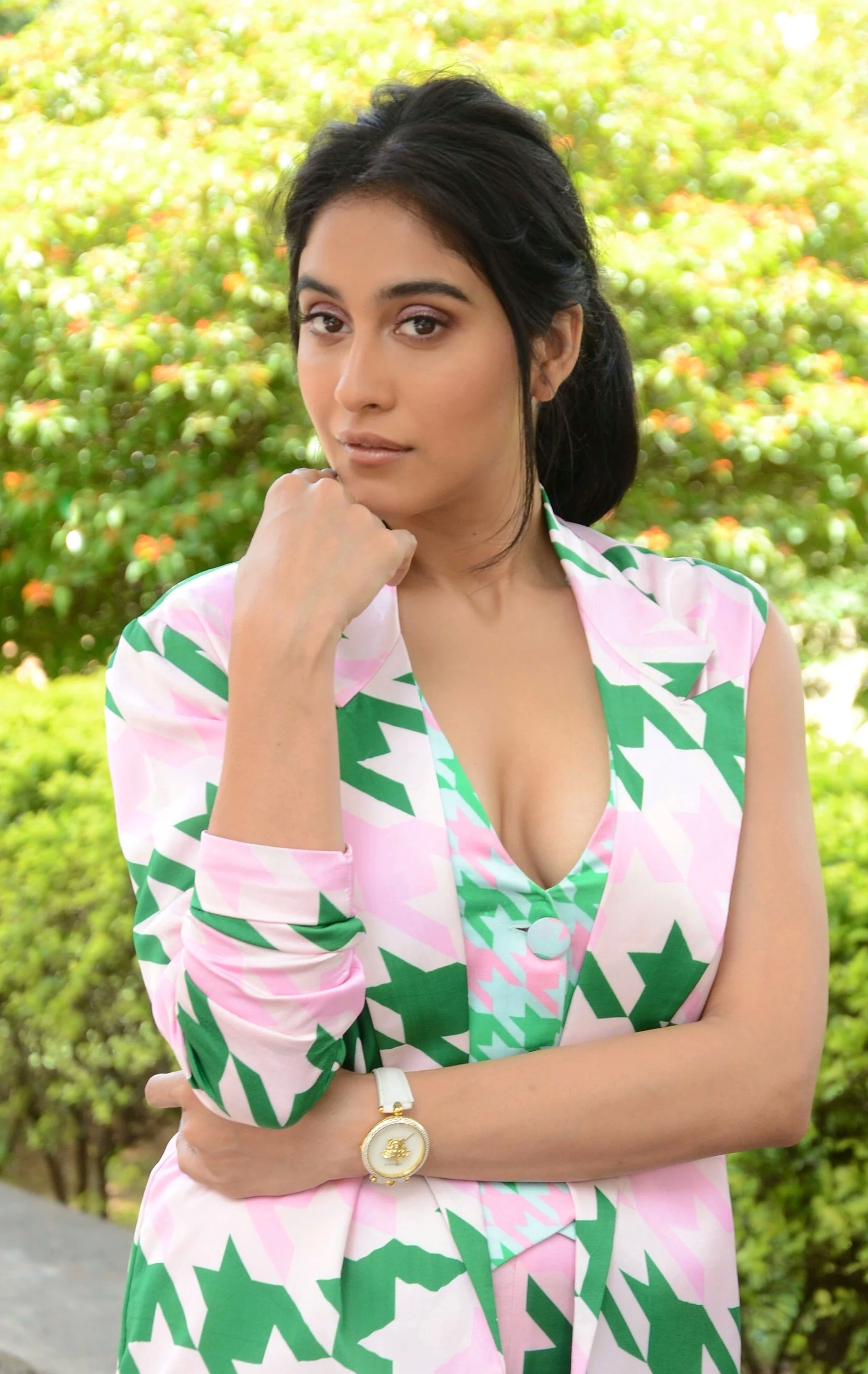 High Clarity Hot Exposing Photos Of Reginna Cassandraa At Press Meet Set 1