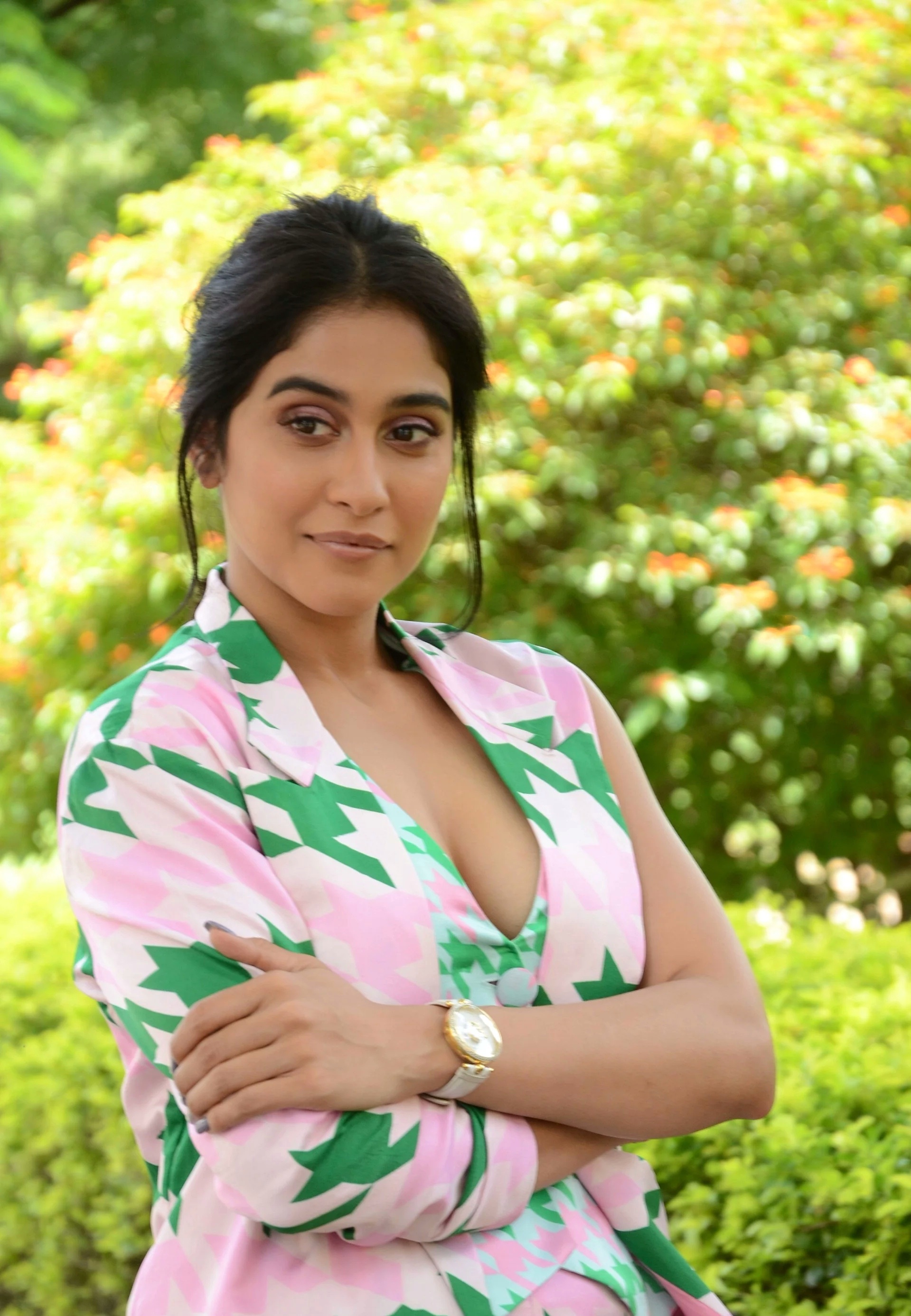 High Clarity Hot Photos Of Regina Cassandraa At Press Meet Set 3