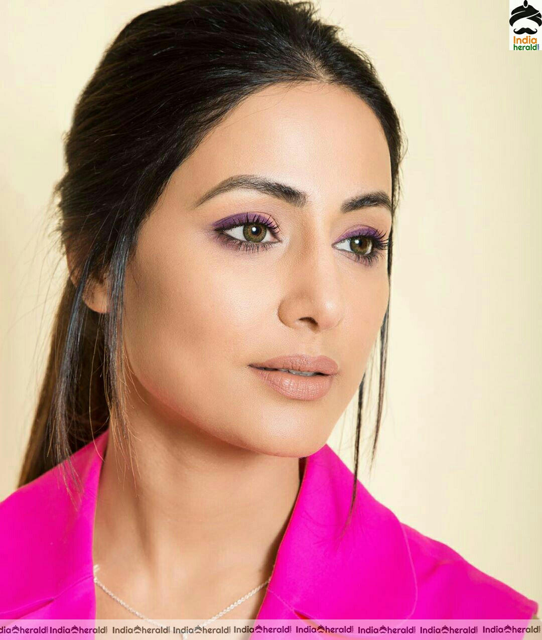 Hina khan Cute latest Pink Dress Stills