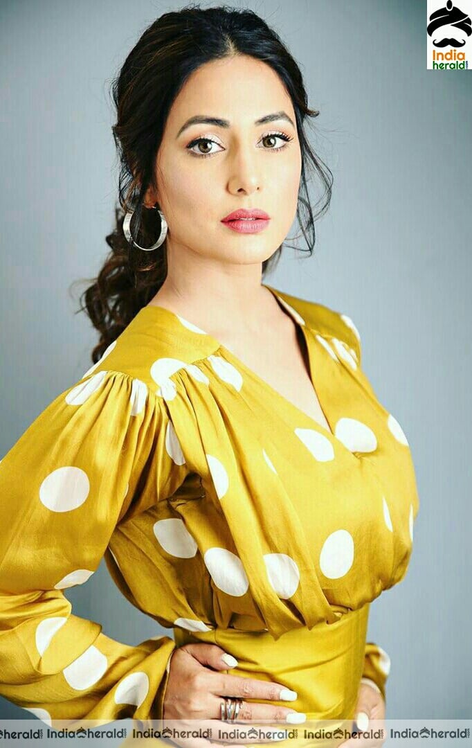 Hina khan Cute Yellow Dress Stills