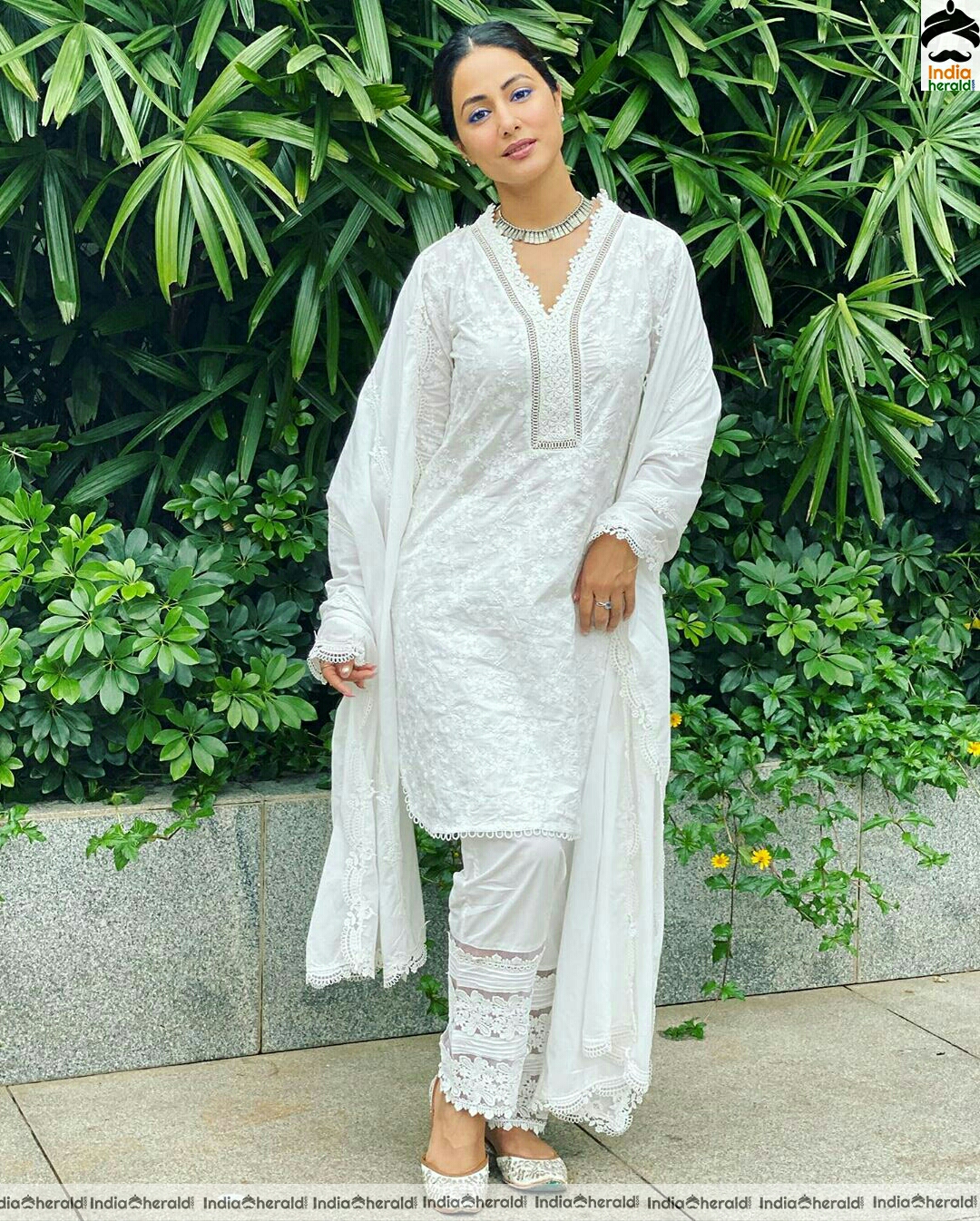 Hina Khan Elegant in white