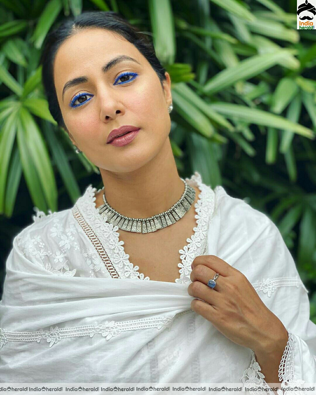 Hina Khan Elegant in white