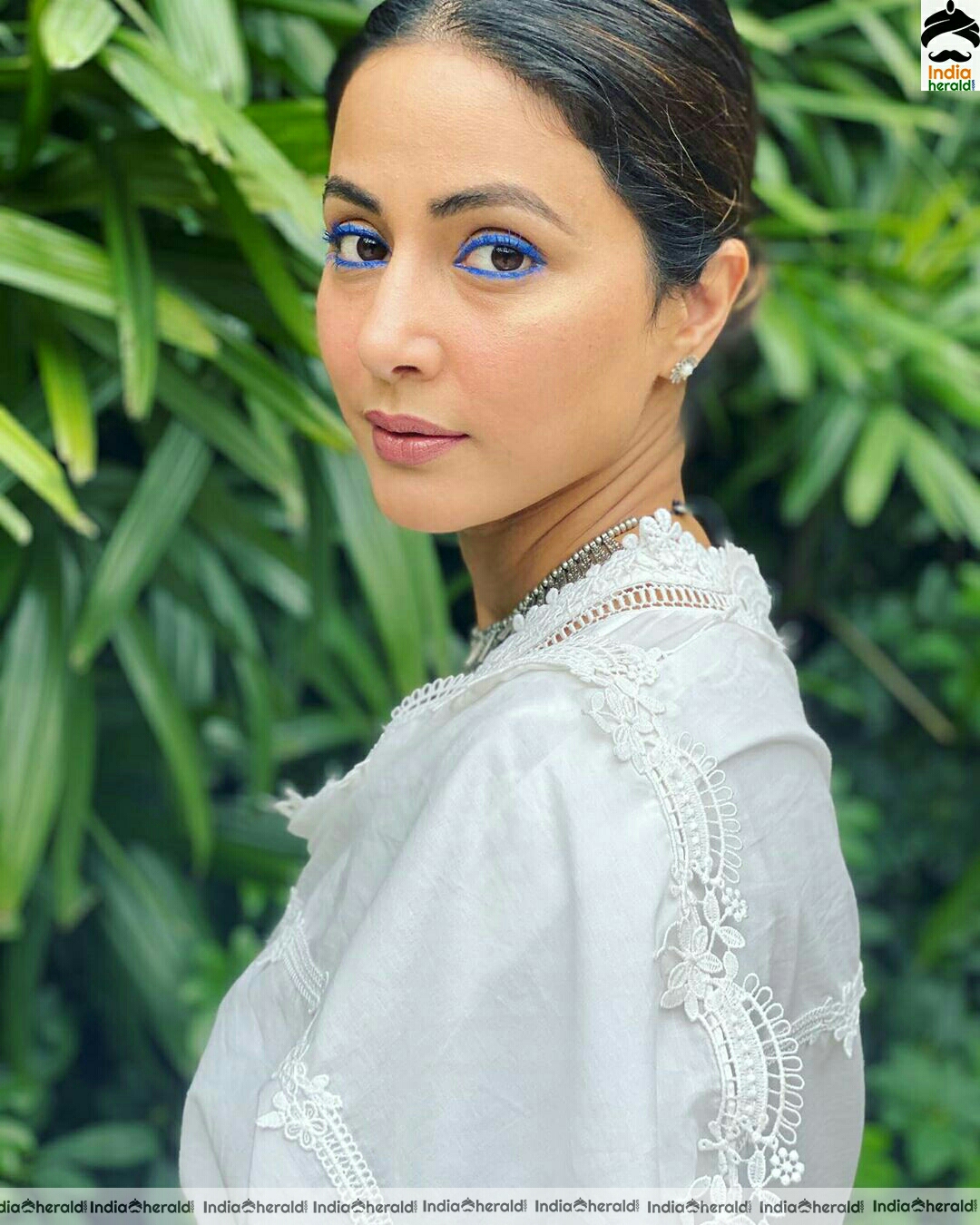 Hina Khan Elegant in white