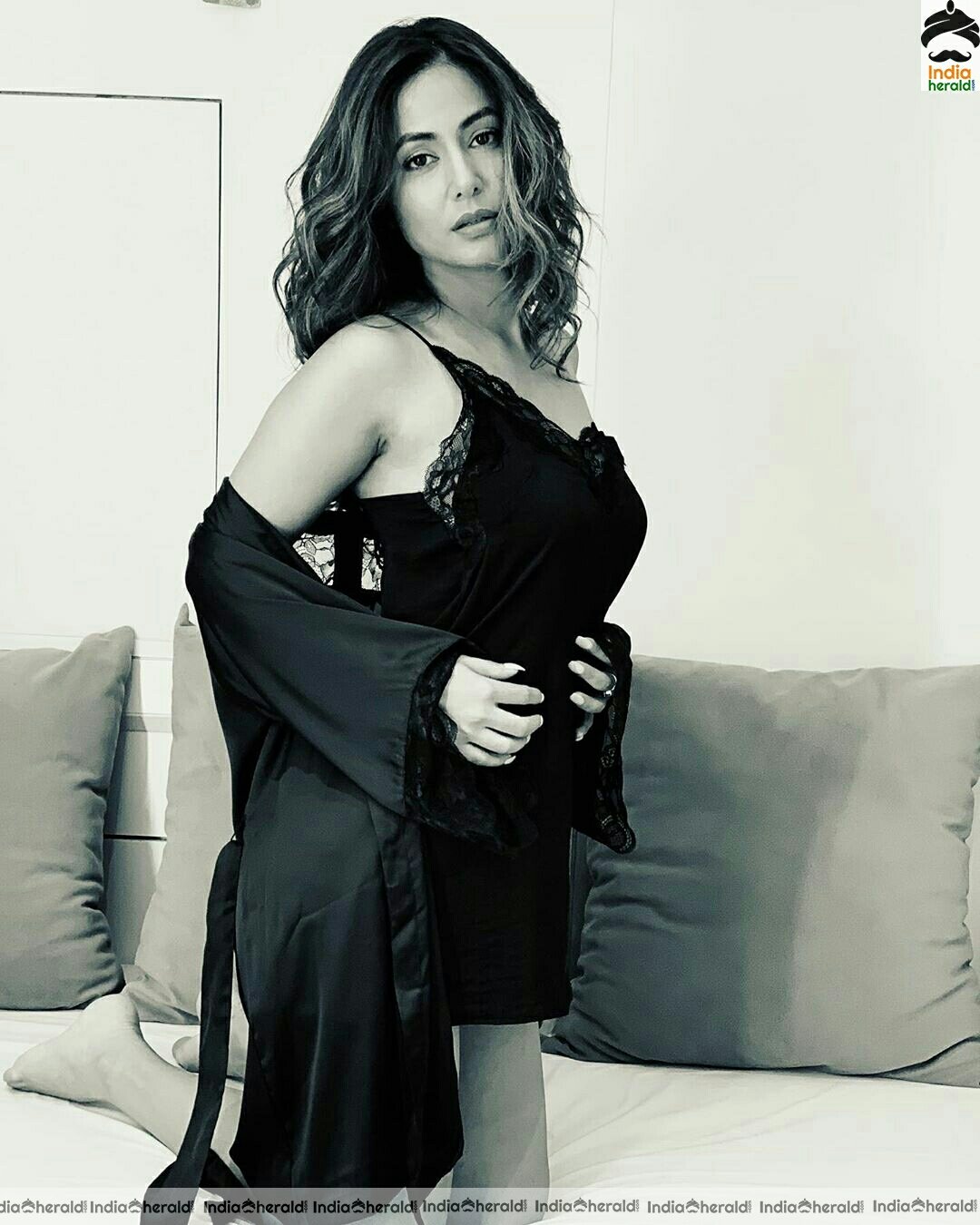 Hina khan Hot Black And white Photoshoot