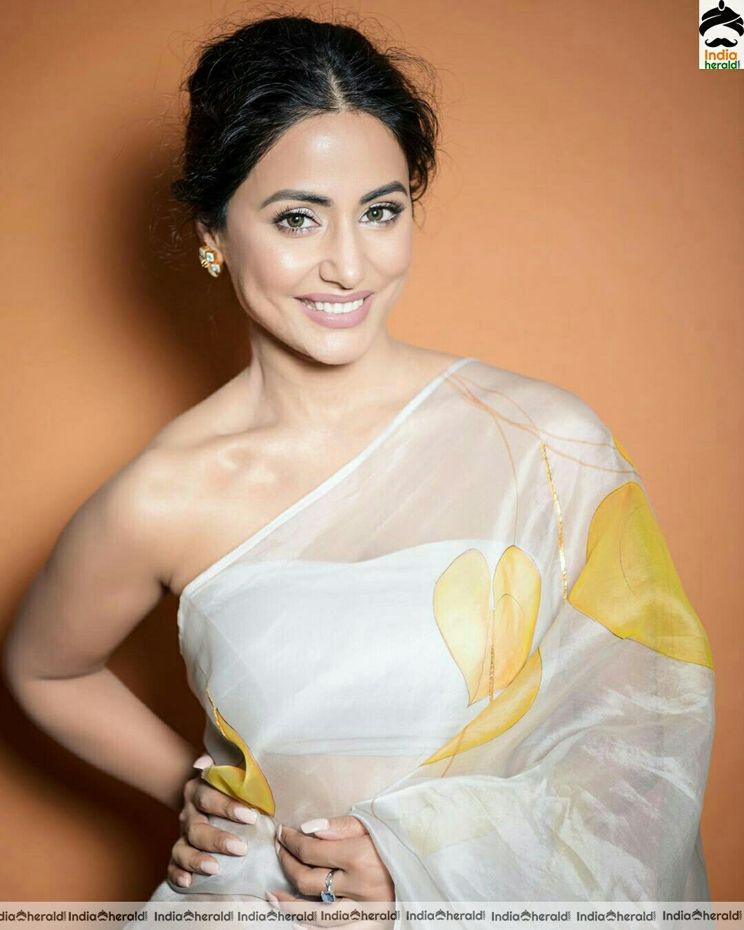 Hina khan Hot Tubeless Blouse and White Transparent Saree Stills