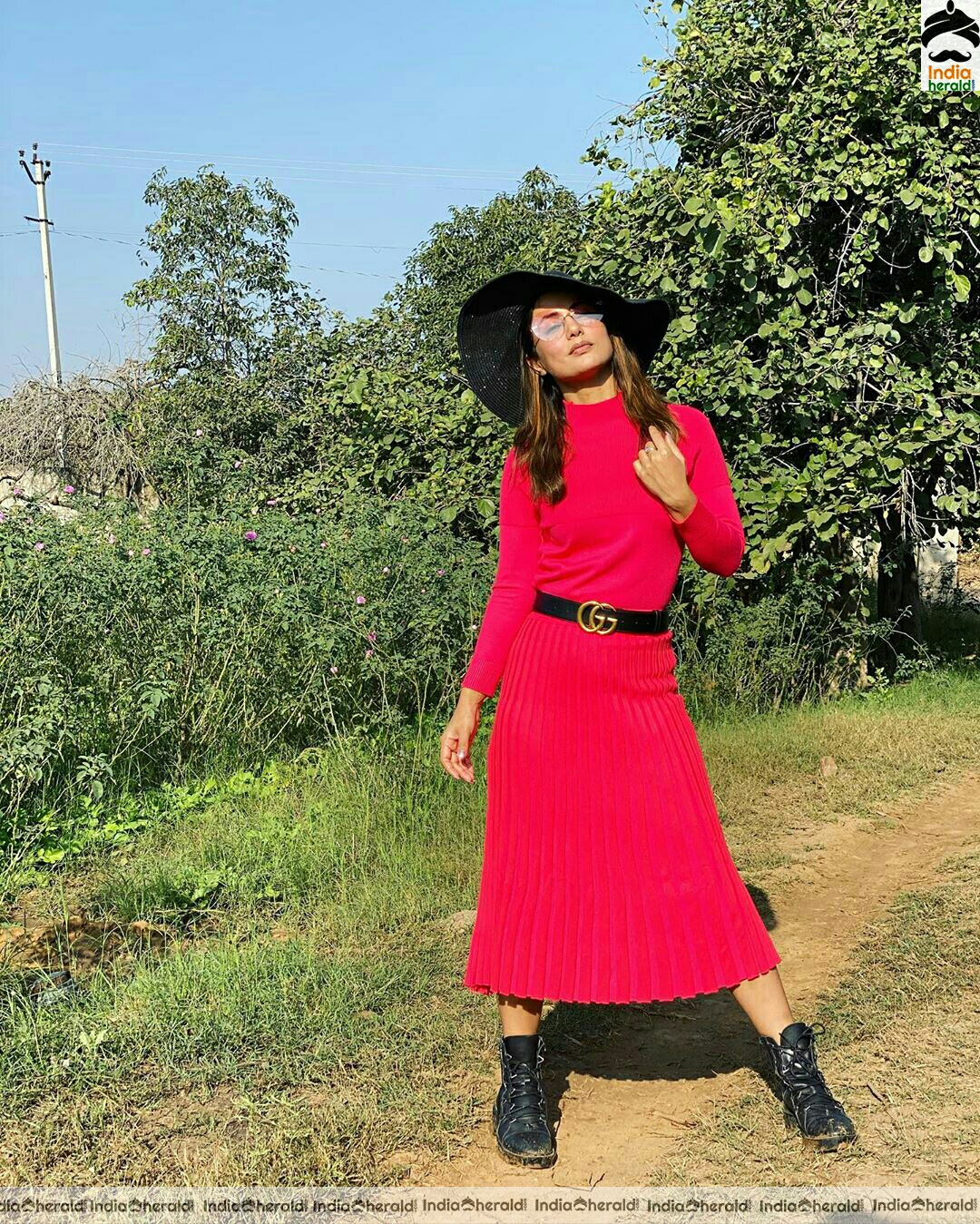 Hina khan Latest Stylish Red Dress Stills