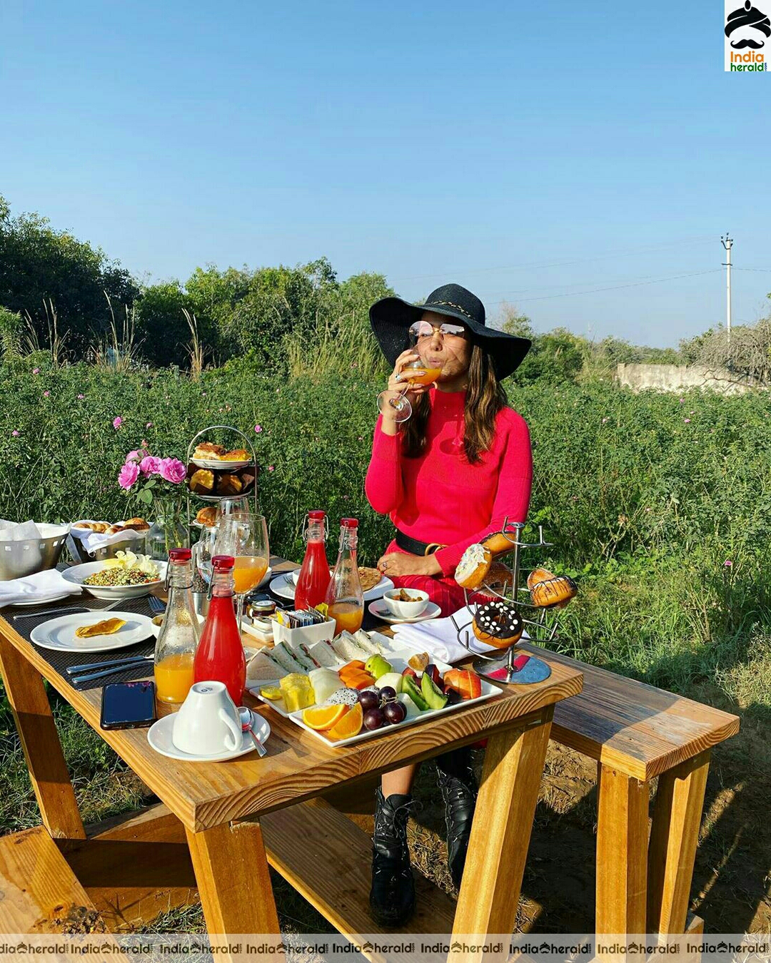 Hina khan Latest Stylish Red Dress Stills