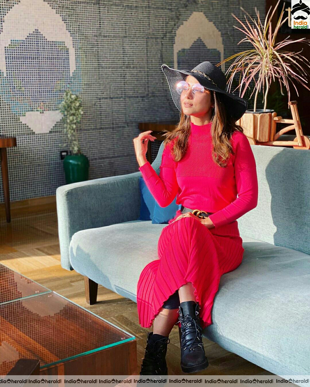 Hina khan Latest Stylish Red Dress Stills