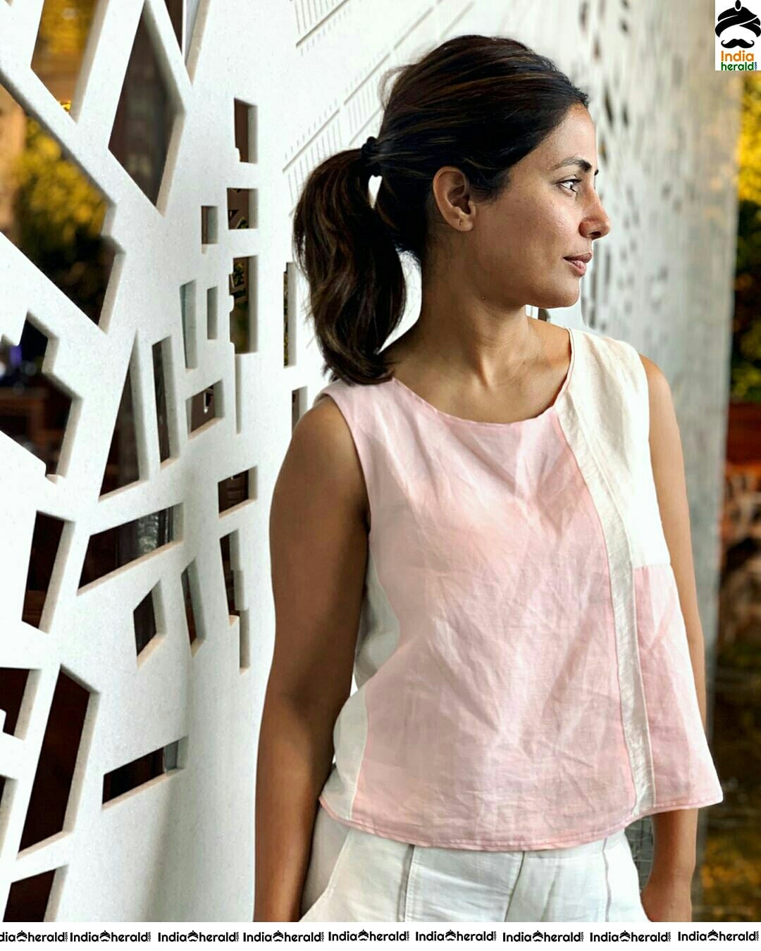 Hina Khan Looking Gorgeous In Casual Dress