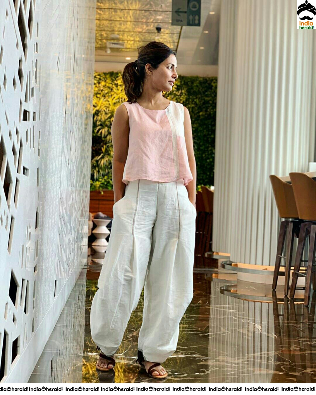 Hina Khan Looking Gorgeous In Casual Dress