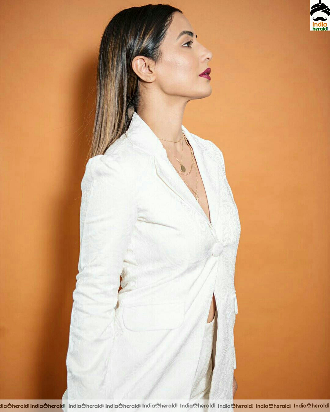Hina Khan Looking resplendent in White