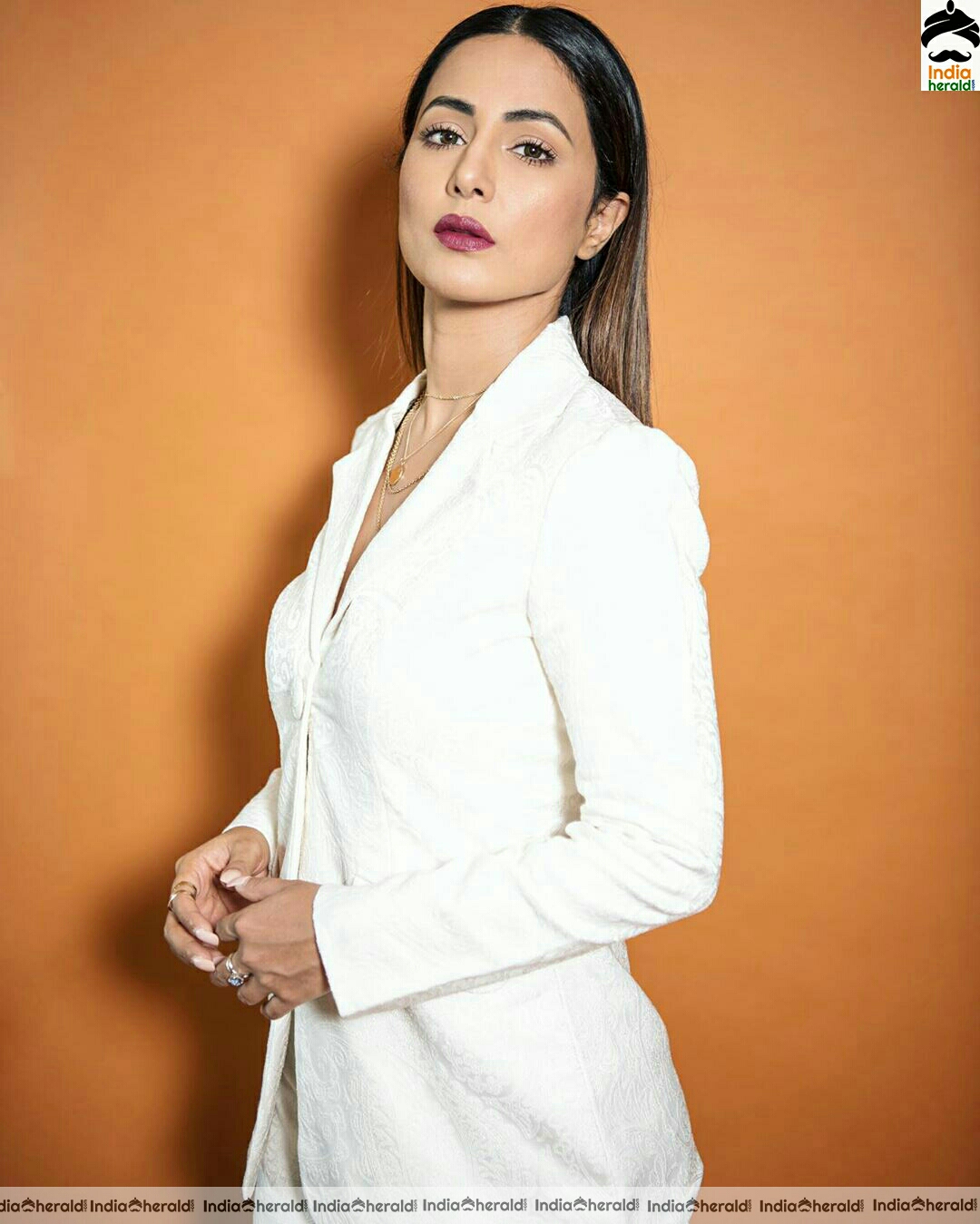 Hina Khan Looking resplendent in White
