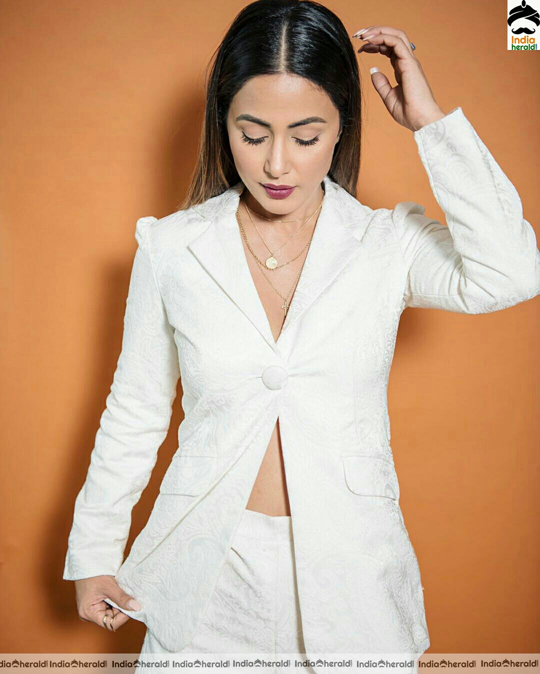Hina Khan Looking resplendent in White