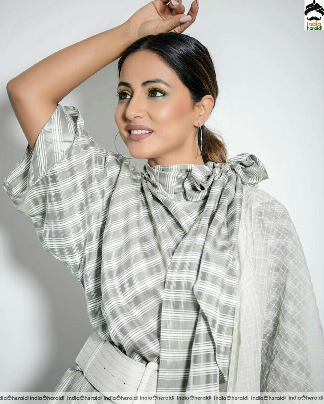 Hina khan Stylish Ash And White Dress Stills Set 2