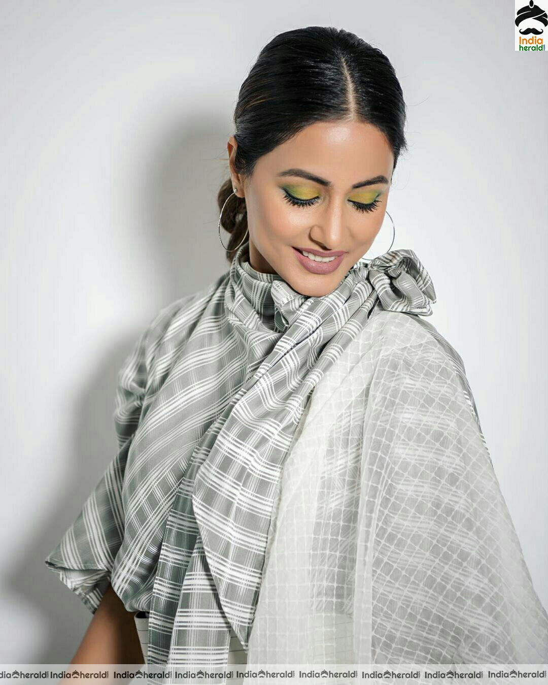Hina khan Stylish Ash And White Dress Stills Set 2