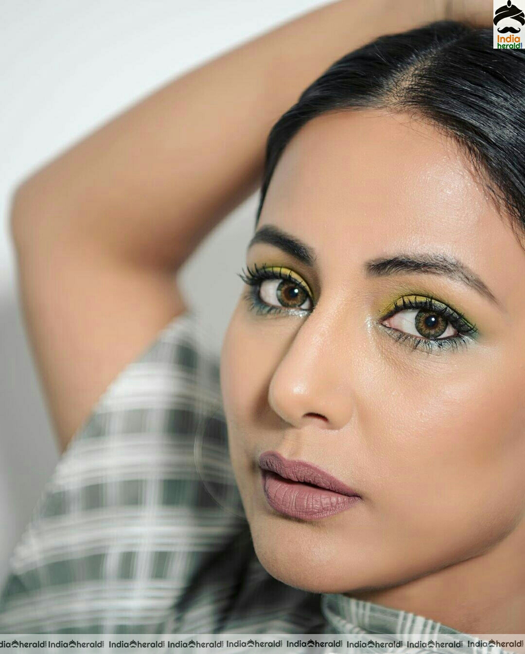 Hina khan Stylish Ash And White Dress Stills Set 2