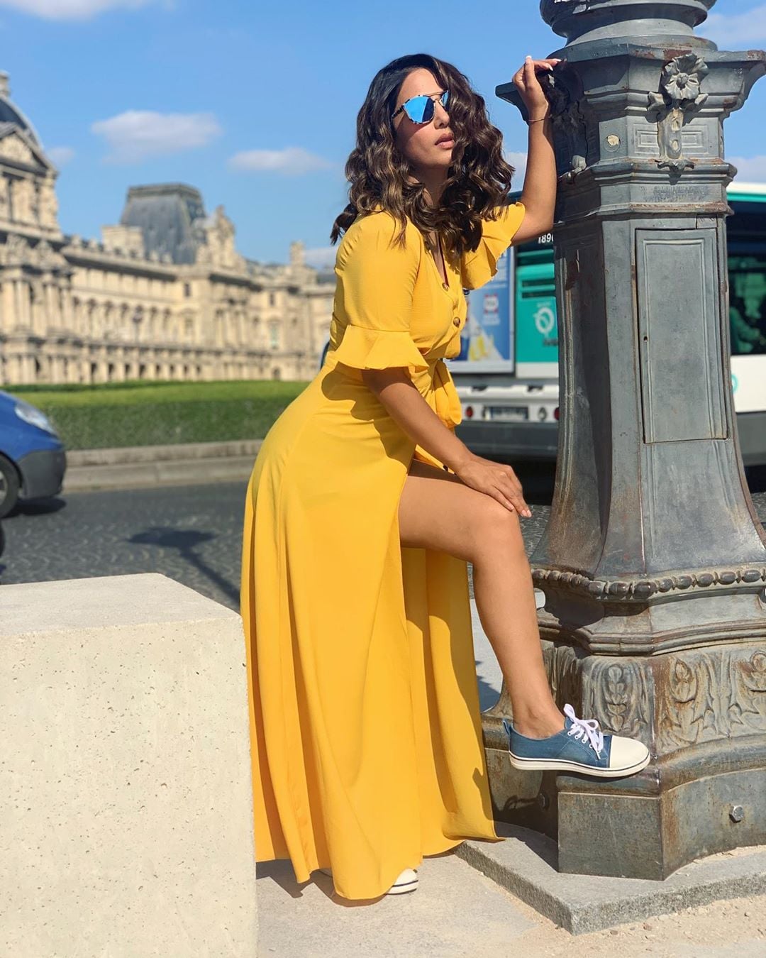 Hina Khan Thigh Showing Hot Photo Stills