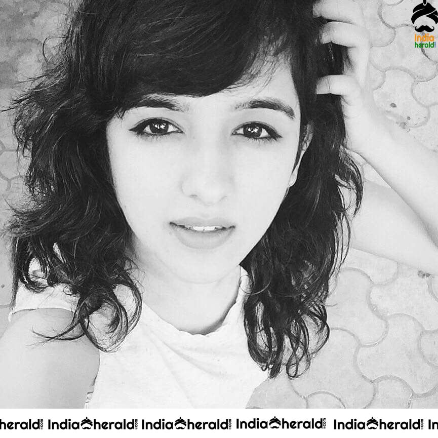 Hot and Cute Singer Shirley Setia Photos Compilation Set 1