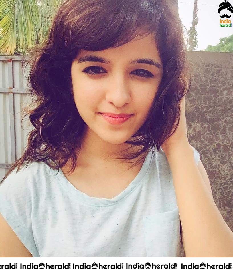 Hot and Cute Singer Shirley Setia Photos Compilation Set 1