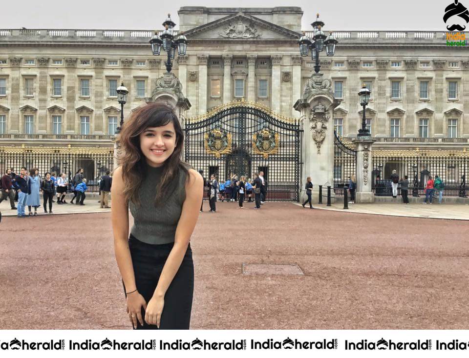 Hot and Cute Singer Shirley Setia Photos Compilation Set 3