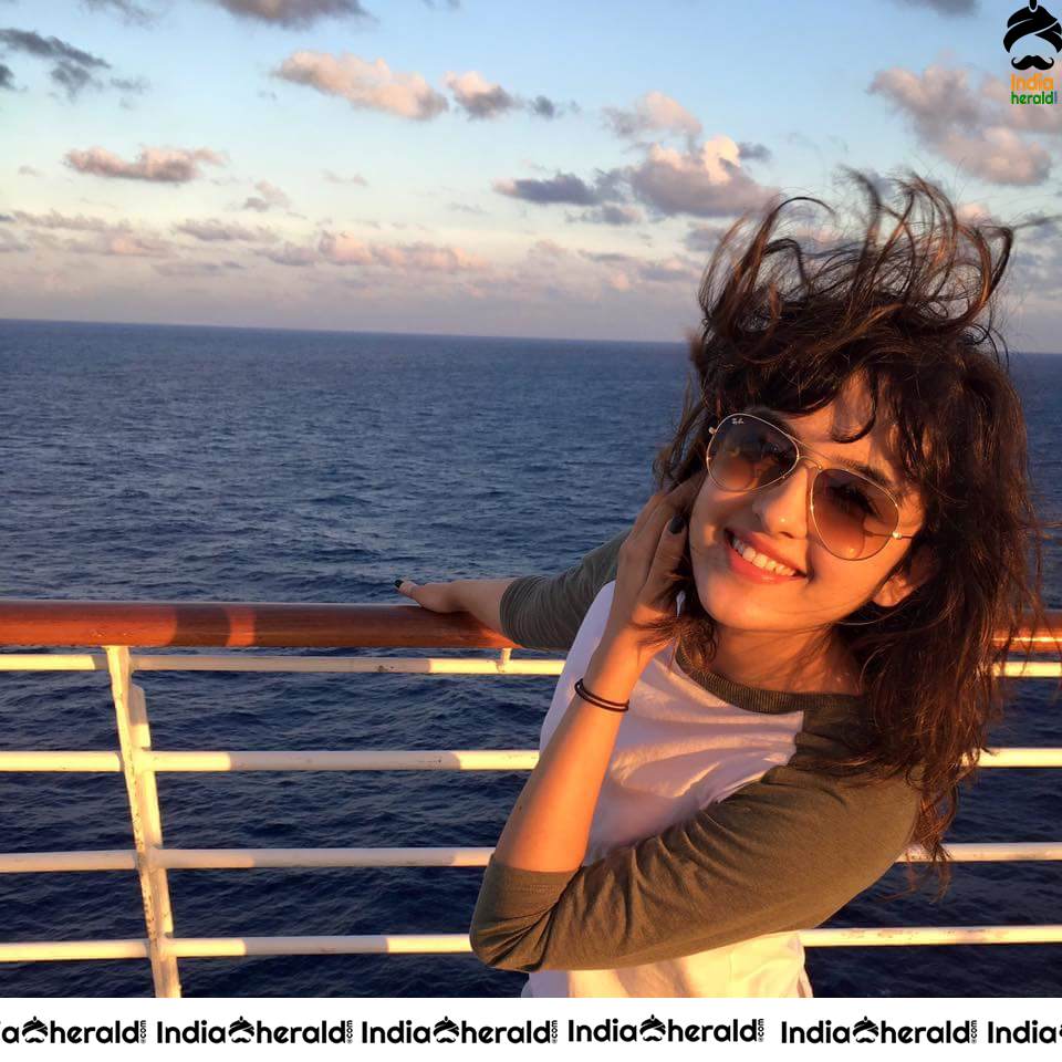 Hot and Cute Singer Shirley Setia Photos Compilation Set 3