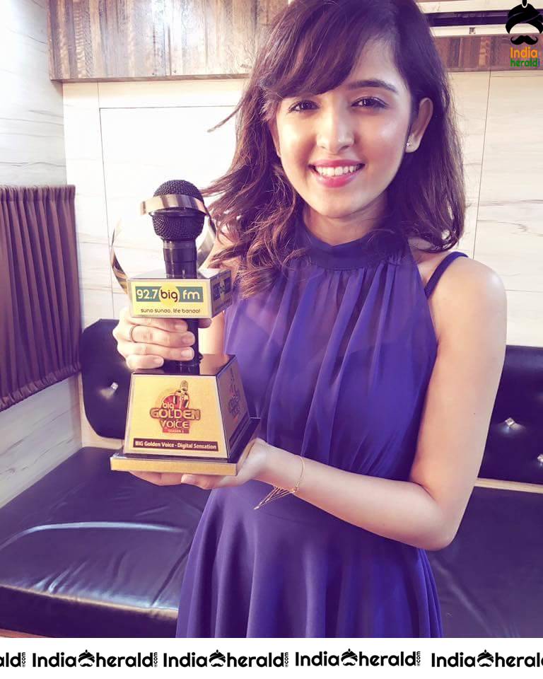 Hot and Cute Singer Shirley Setia Photos Compilation Set 3