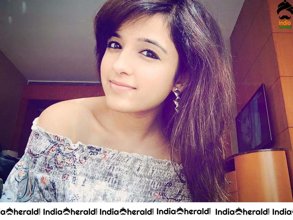 Hot and Cute Singer Shirley Setia Photos Compilation Set 4