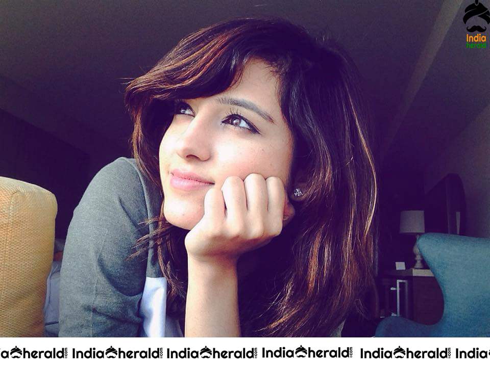 Hot and Cute Singer Shirley Setia Photos Compilation Set 4