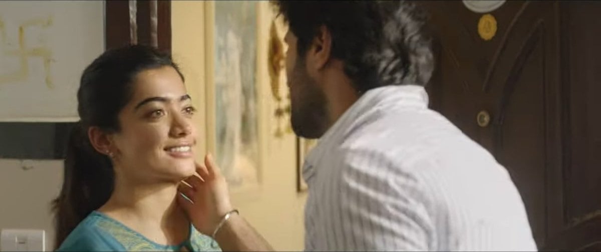 Hot And Spicy Scenes Between Rashmika Mandanna And Vijay Deverakonda From Dear Comrade