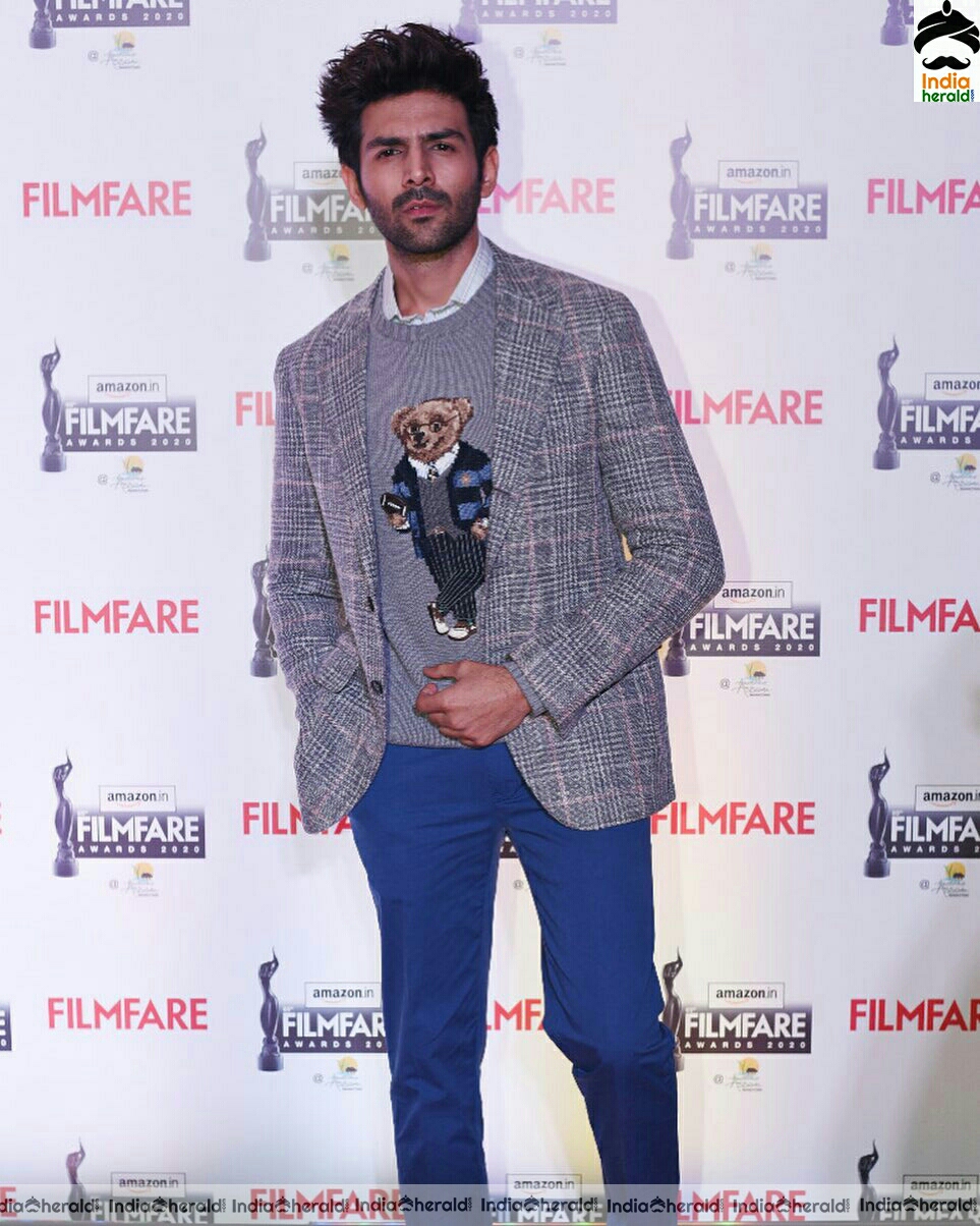 Hot Celebs Gala At Film Fare Award 2020 Set 1