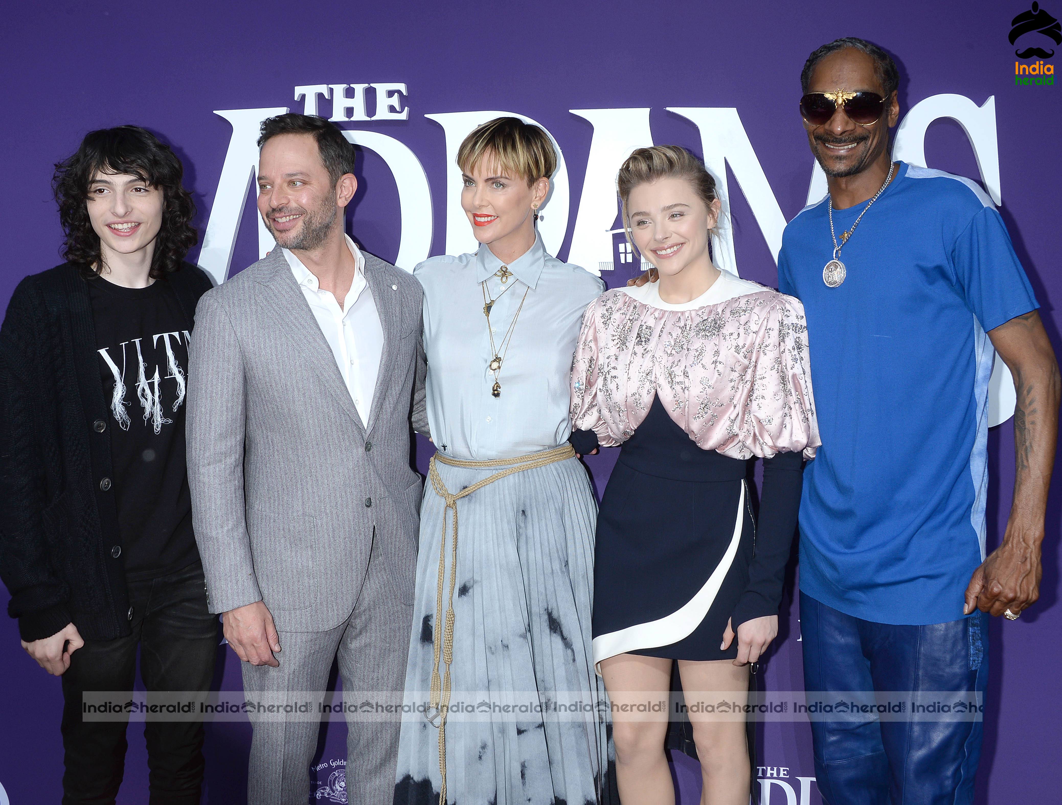 Hot Chloe Grace Moretz with the crew at the the Premiere of The Addams Family in Century City Set 1