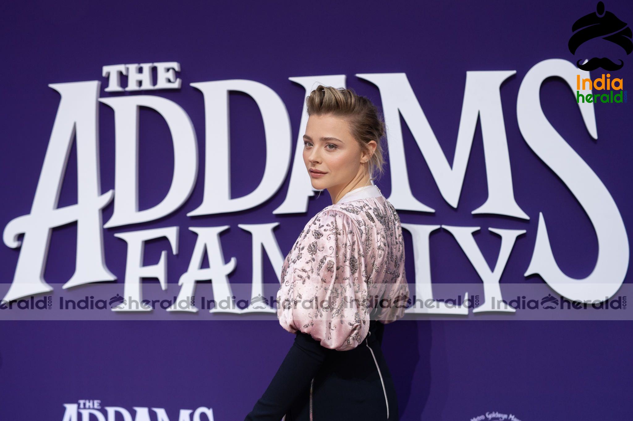 Hot Chloe Grace Moretz with the crew at the the Premiere of The Addams Family in Century City Set 4