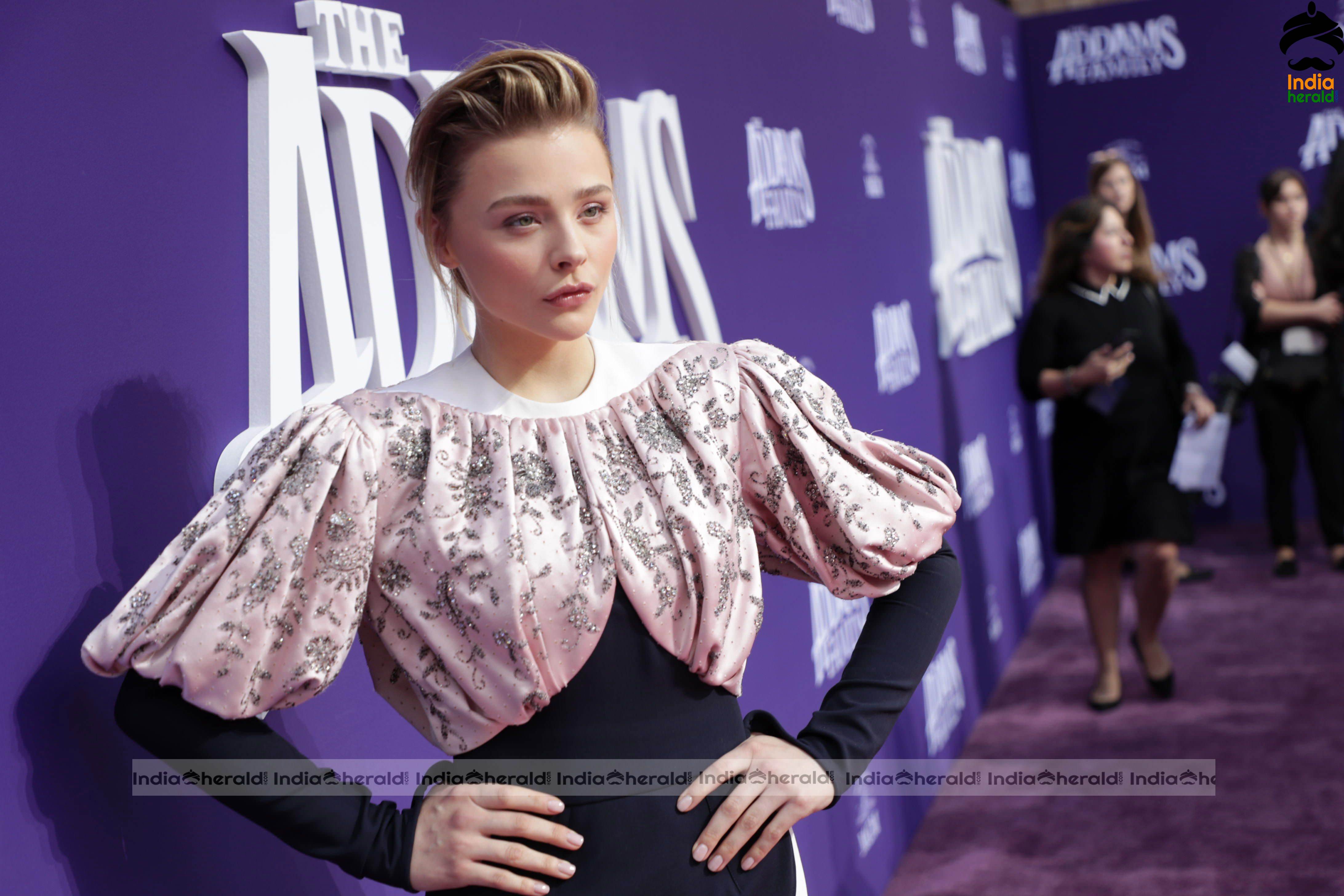 Hot Chloe Grace Moretz with the crew at the the Premiere of The Addams Family in Century City Set 5