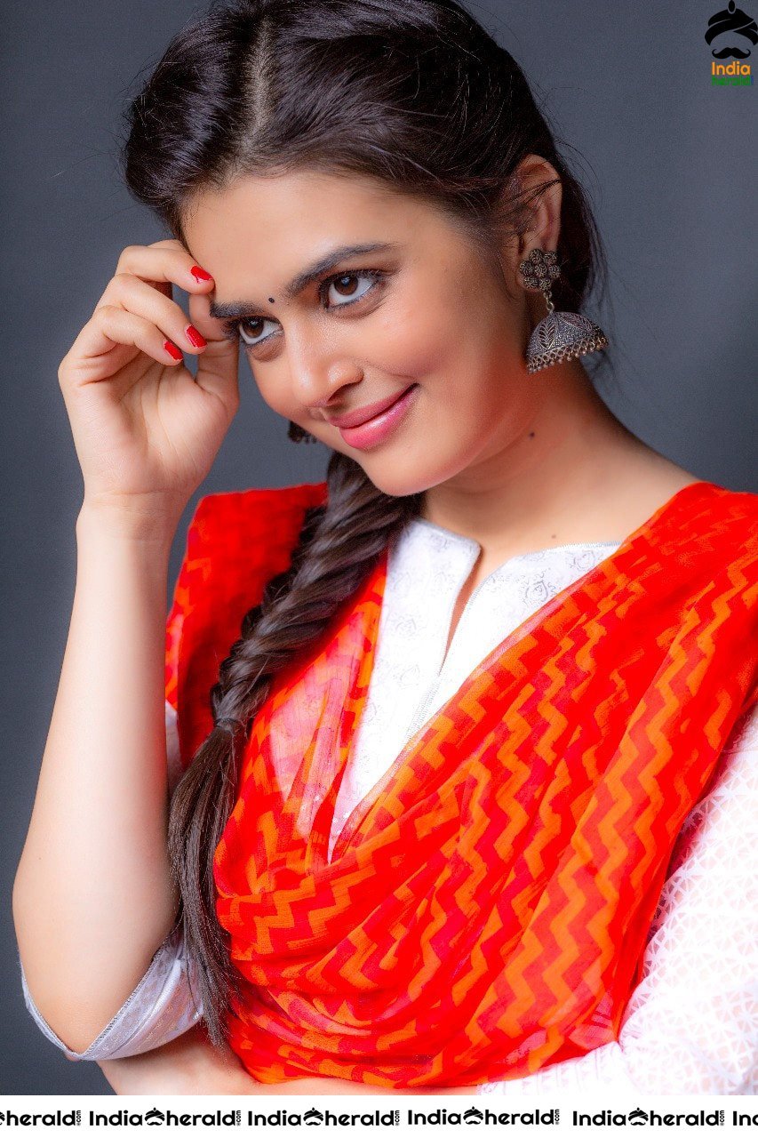 Hot Clicks of Ashya aka Lovely Singh Set 2