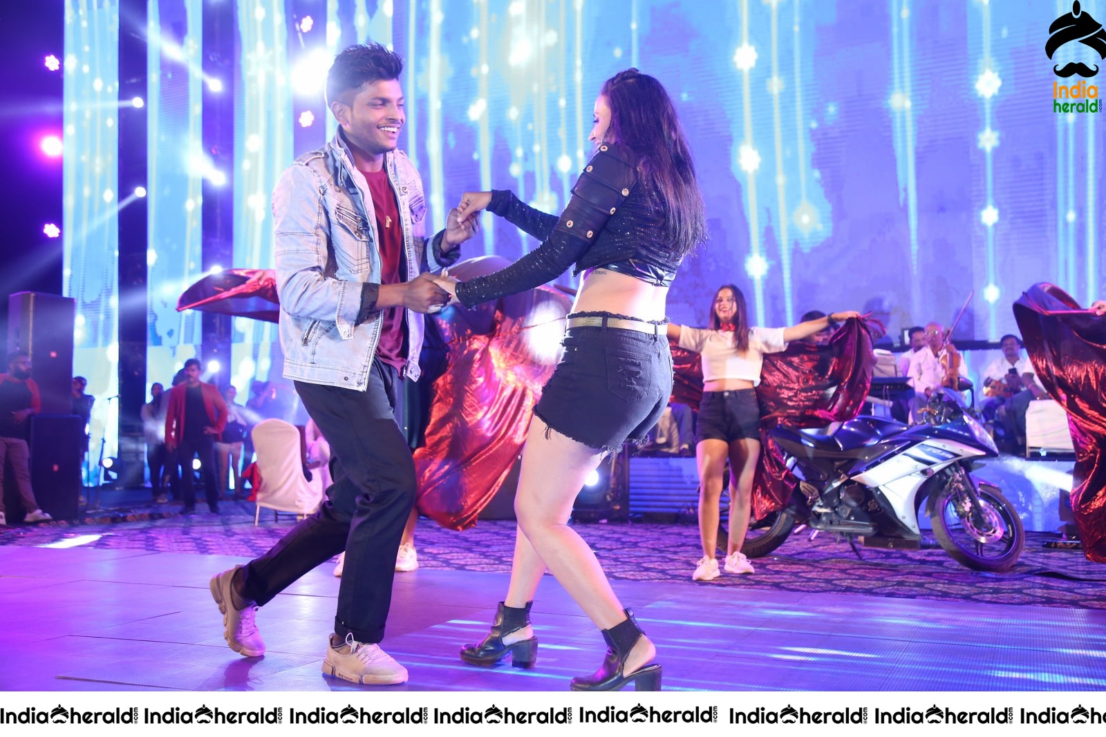 Hot Dance performed at Ala Vaikunthapurramuloo Musical concert Set 2