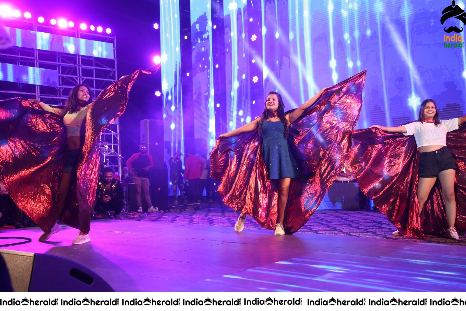 Hot Dance performed at Ala Vaikunthapurramuloo Musical concert Set 3
